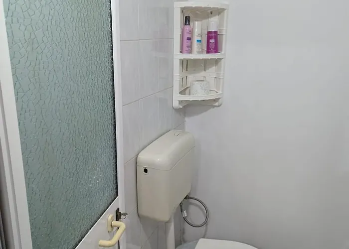 Zhizelle Xhamllik'apartment Апартаменты
